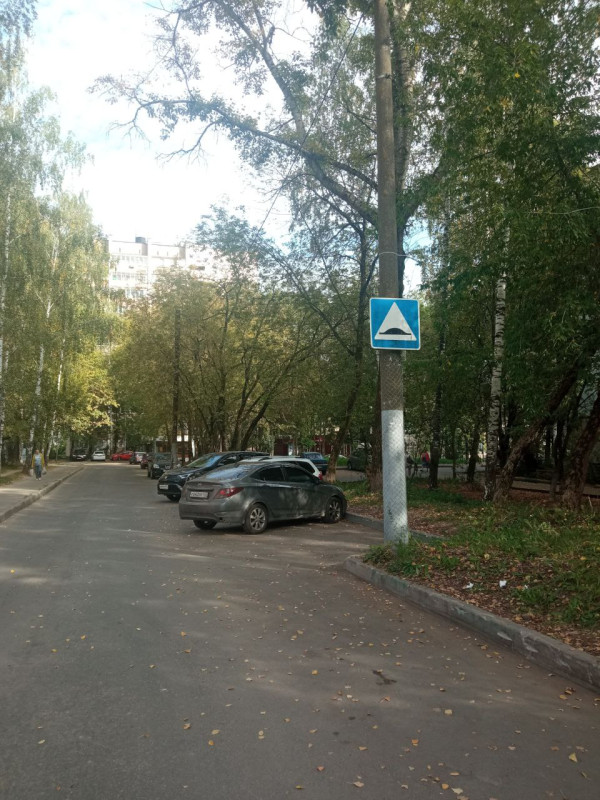 Ремонт дороги, парковки и тротуаров у школы  №187