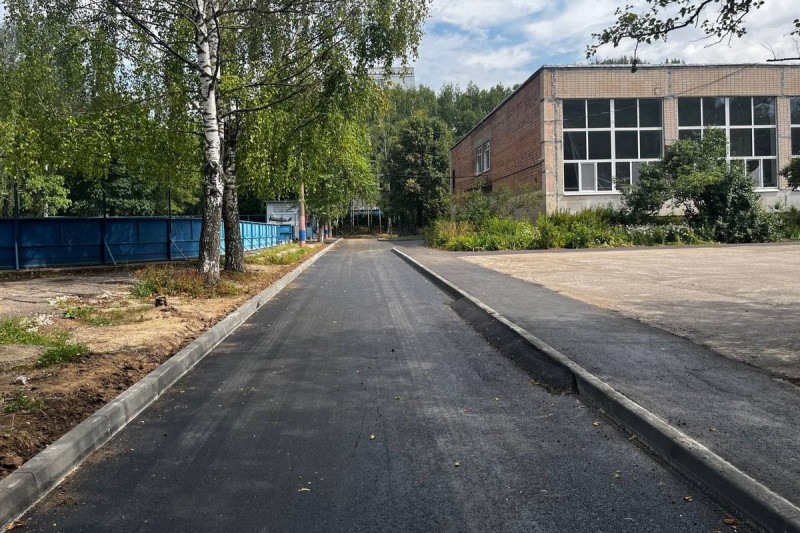 Ремонт асфальтобетонного покрытия на территории школы №32