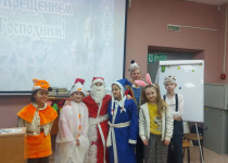 На территории ТОС №16 поселка Мостоотряд прошли мероприятия для жителей, посвященные празднованию Крещения