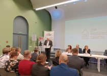 Семинар «Роль органов ТОС в деятельности народных дружин» прошел в Доме народного единства при поддержке Оксаны Дектеревой