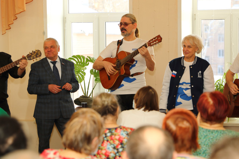 Владимир Тарасов организовал концерт ко Дню вывода войск из Афганистана и Дню защитника Отечества