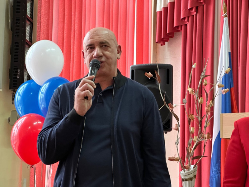 Станислав Прокопович поздравил победителей этапа конкурса «Учитель года – 2024» в Московском районе