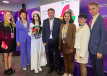 Олег Лавричев выступил на конференции в рамках Всемирного фестиваля молодежи в Сочи