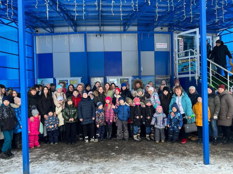 Татьяна Дружинина организовала посещение Нижегородского дельфинария для многодетных семей и семей участников СВО