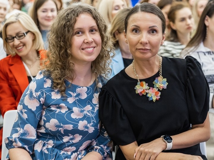 Оксана Смолина приняла участие в Программе «Женское лидерство»