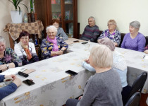 Встреча жителей ТОС поселка Светлоярский и 7-го микрорайона с врачом Табаковым И.В.