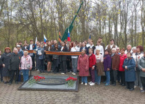 Памятное мероприятие в честь Дня Победы состоялось в Автозаводском парке культуры и отдыха