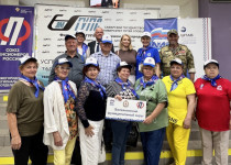 Владимир Тарасов дал старт соревнованиям по компьютерной грамотности среди пенсионеров