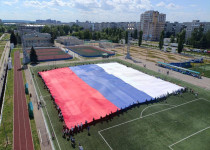 Активисты Молодежной палаты поздравили нижегородцев с Днем России
