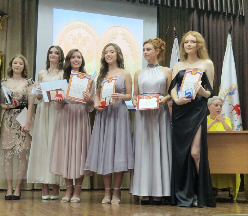 Ольга Балакина пожелала выпускникам доброго пути