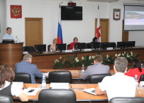 Ольга Балакина провела совместное заседание постоянных комиссий городской Думы по местному самоуправлению и по имуществу и земельным отношениям