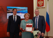 В преддверии Дня города 10 нижегородцам вручили знаки отличия «Почетный ветеран города Нижнего Новгорода»