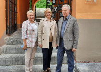 Елена Аржанова вместе с одиннадцатиклассниками Лицея №40 посетила Миллионку