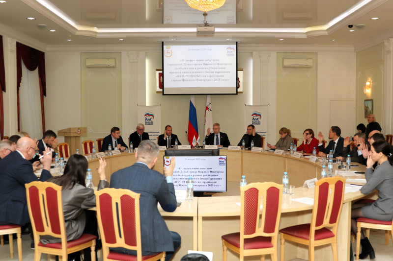 «По инициативе депутатского объединения принято решение регулярно награждать талантливую молодежь за особые достижения», - Евгений Костин