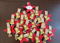 На территории ТОС № 15 микрорайона «Доскино» подготовили поздравительные открытки ко Дню Защитника Отечества