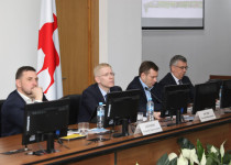 Благоустройство и спорт стали ключевыми темами  очередного Собрания депутатского объединения партии «Единая Россия» в городской Думе