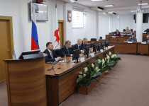 Депутаты городской Думы одобрили принятие в муниципальную собственность 44 квартир для детей-сирот и детей, оставшихся без попечения родителей