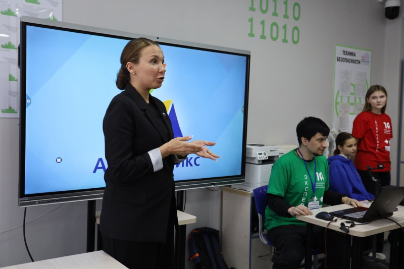 Оксана Смолина оказала содействие в организации чемпионата «Абилимпикс – 2025» по направлению «Мультимедийная журналистика»