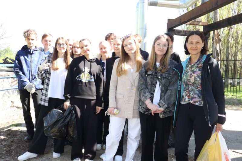 Всероссийский субботник состоялся в ТОС микрорайона «Красные Зори»