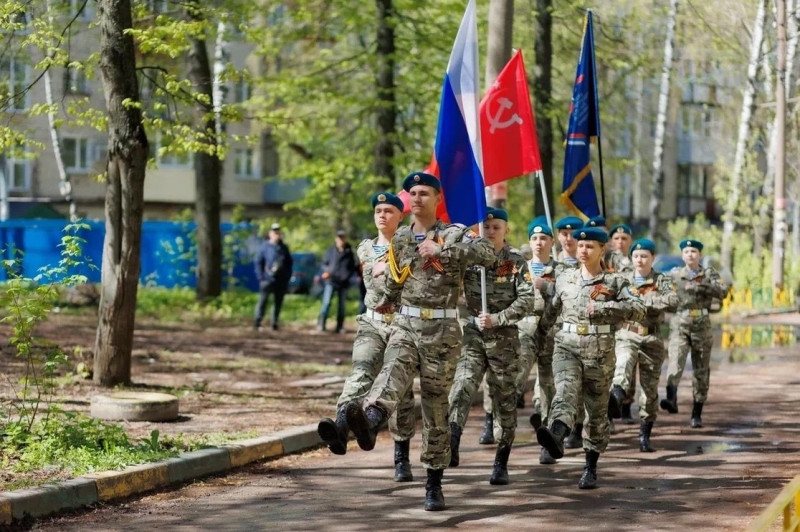 «Парады у дома ветерана» проходят по инициативе Марии Самоделкиной