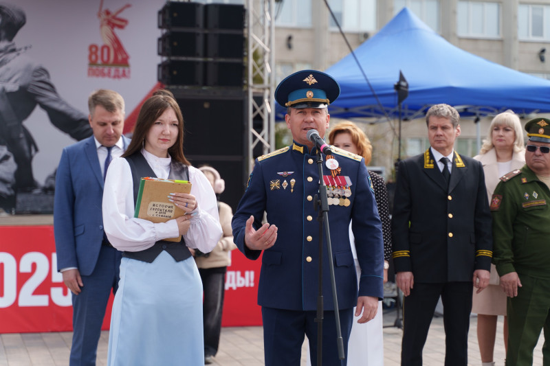 «День Победы особенно ценен тем, что, спустя 80 лет, с нами рядом люди,  благодаря которым есть и этот праздник, и мы, и наша Россия», - Евгений Чинцов