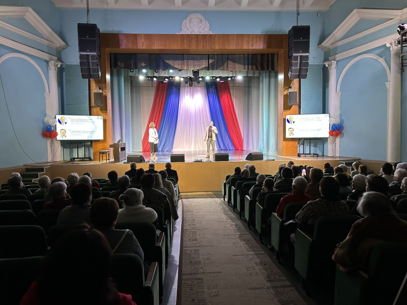 Станислав Прокопович провел отчетные встречи с жителями Московского района