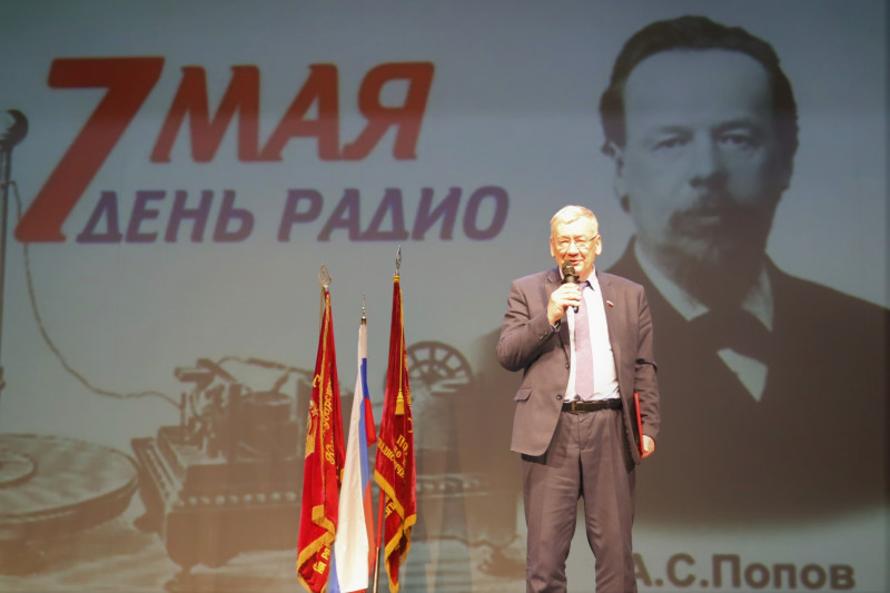 Николай Сатаев отметил лидирующую роль нижегородцев в радиотехнической отрасли