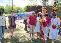 На территории ТОС № 10 «Мончегорский» прошли мероприятия, посвящённые Дню защиты детей и Дню соседей