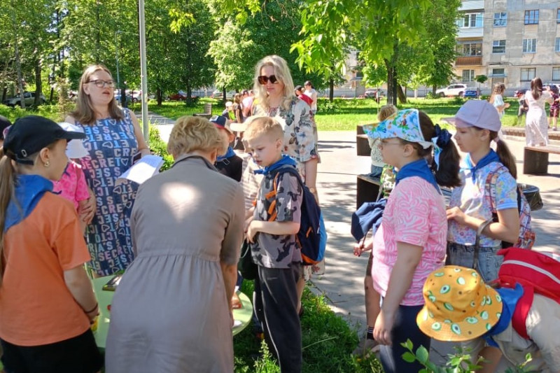 Юлия Мантурова побывала на празднике в честь Дня защиты детей в Московском районе