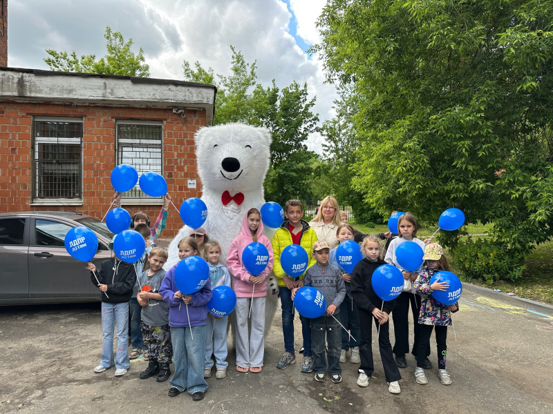 Николай Чернышов помог организовать праздник для детей из многодетных семей