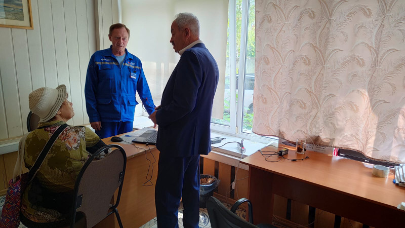 Марк Фельдман посетил мобильный медицинский комплекс «Поезд здоровья» в Советском районе