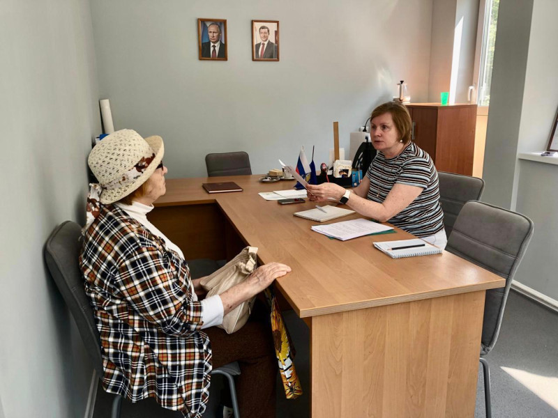 Балакина Ольга провела очередной прием жителей округа