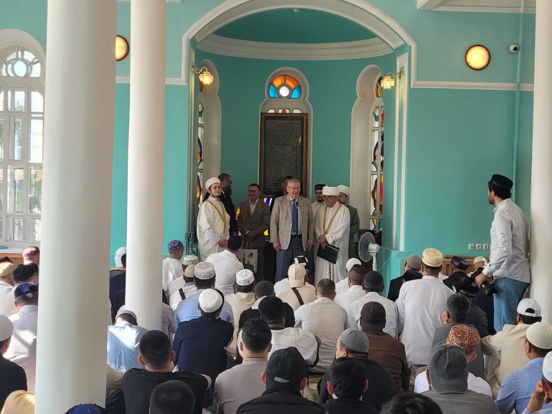 Николай Сатаев поздравил нижегородских мусульман с праздником