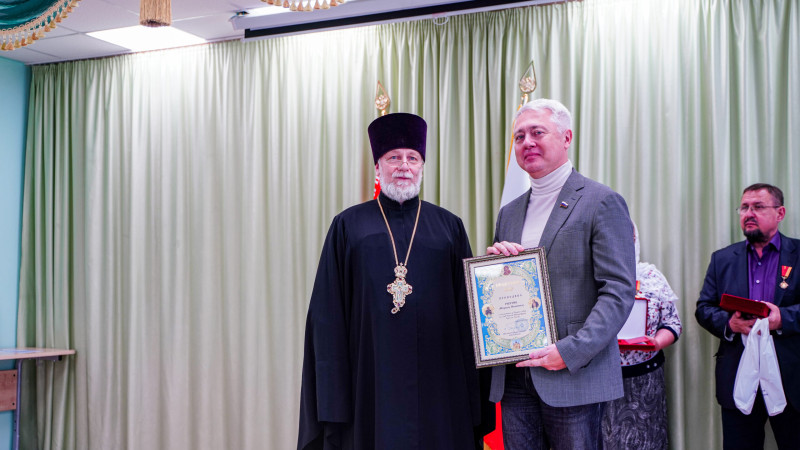 Михаил Рыхтик получил награду митрополита Нижегородского и Арзамасского Георгия