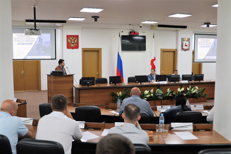 Депутаты оценили работу комиссии по обеспечению безопасности дорожного движения