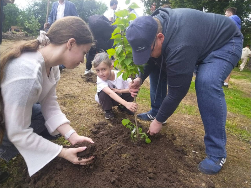 Юные нижегородцы с ОВЗ и их родители приняли участие в социально-экологической акции в рамках партийного проекта «Единая страна – доступная среда»