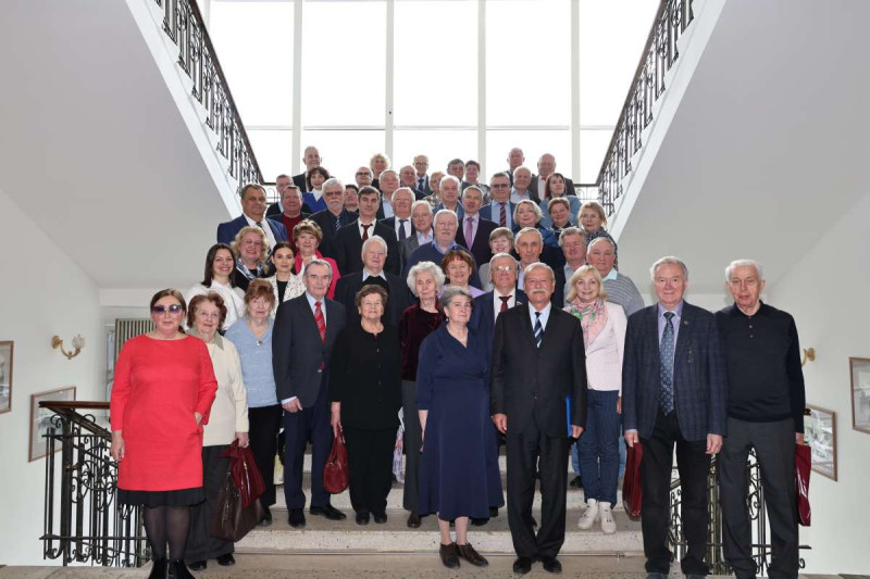 Мемориальную доску в честь Виктора Карпочева установили в Нижнем Новгороде