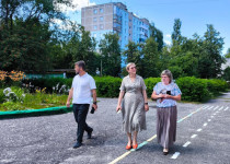 Депутаты городской Думы провели мониторинг ремонтных работ в школах и детских садах Сормовского района