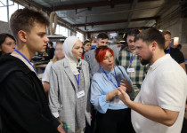 «Сегодня важно не просто говорить о поддержке участников СВО, а создавать для них четкие маршруты включения в экономическую жизнь региона», - Сергей Пляскин