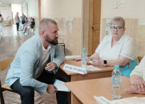 Валерий Скакодуб ознакомился с работой «Поезда здоровья»