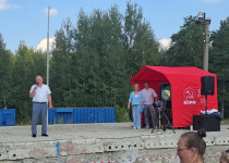 Николай Сатаев организовал праздник для железнодорожников  и их семей