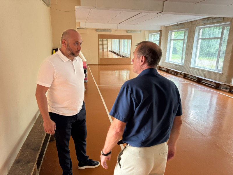 Владимир Поддымников-Гордеев проверил готовность школ № 34 и № 45 к новому учебному году