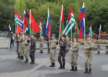 Евгений Чинцов поприветствовал воспитанников лагеря «Хочу стать десантником»
