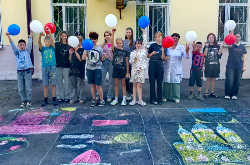 «Коробка храбрости» для маленьких пациентов: ТОС №6 провел праздник в Детской больнице №25