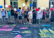 «Коробка храбрости» для маленьких пациентов: ТОС №6 провел праздник в Детской больнице №25