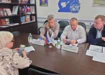 Евгений Чинцов провел прием граждан в Штабе общественной поддержки «Единой России»