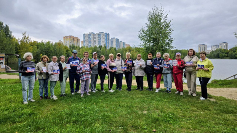 На территории ТОС №10 «Мончегорский» проведена акция «Спорт против террора!»