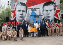 «Открытый сегодня мурал – это символ памяти и уважения к подвигу тех, кто сражался за свободу нашей Родины в годы Великой Отечественной войны», – Евгений Чинцов