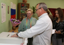 Евгений Чинцов принял участие в голосовании  на выборах депутатов городской Думы Нижнего Новгорода I созыва