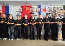 На территории ТОС №5 в «Центр семейного чтения» прошло историко-патриотическое мероприятие «Великая Победа в памяти моей»